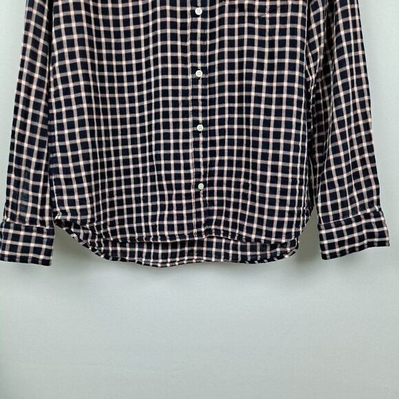 Gap Ladies button front Blouse NWOT - Picture 9 of 9
